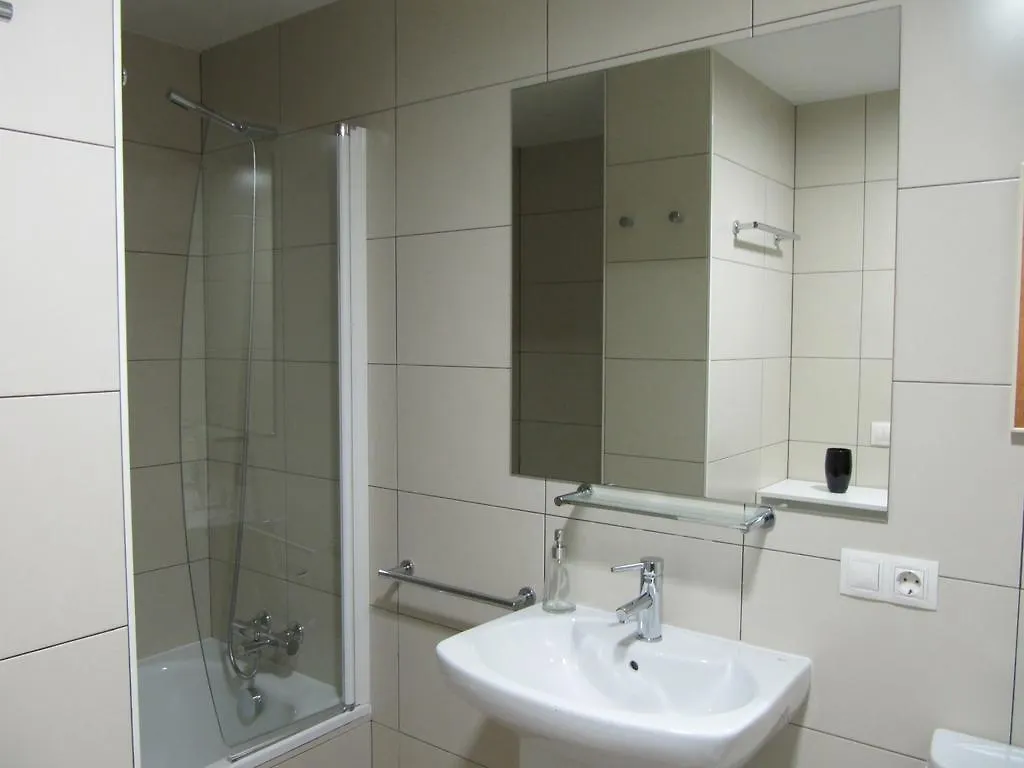 Vitivola Novell Grand Confort Canillo 0*,